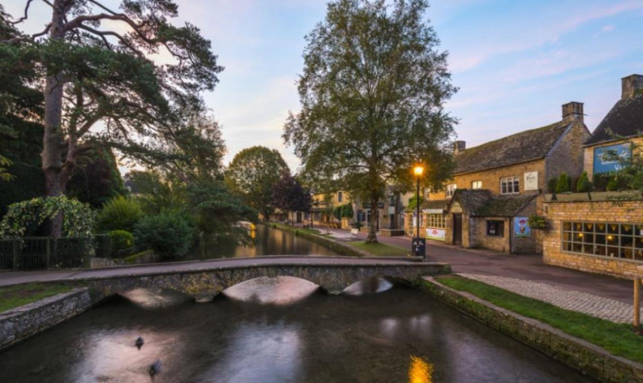 Mavis In The Cotswolds 호텔 버튼온더워터 외부 사진